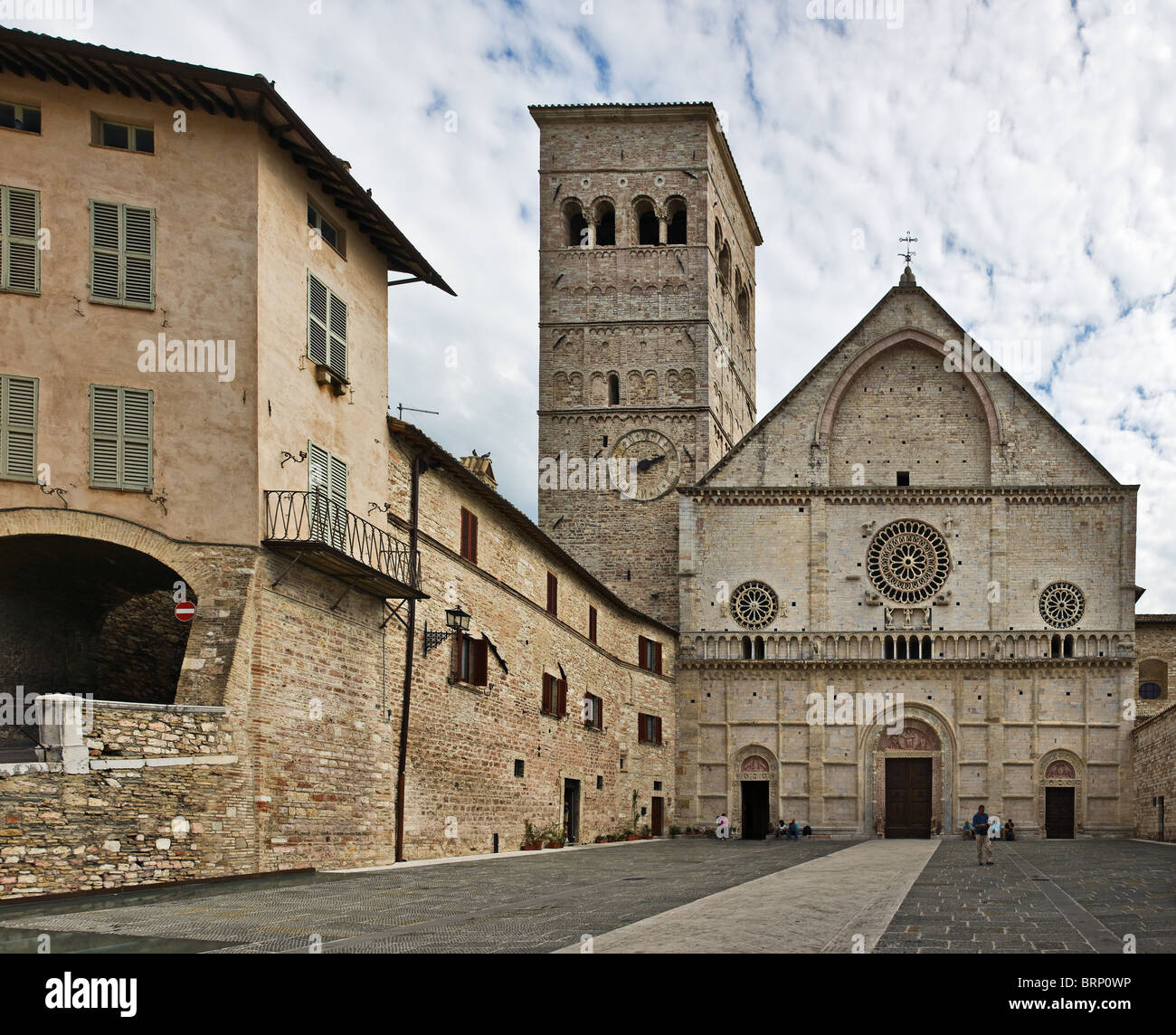 Piazza del Duomo e Cattedrale di San Rufino, Assisi, Umbria, Italia Foto Stock