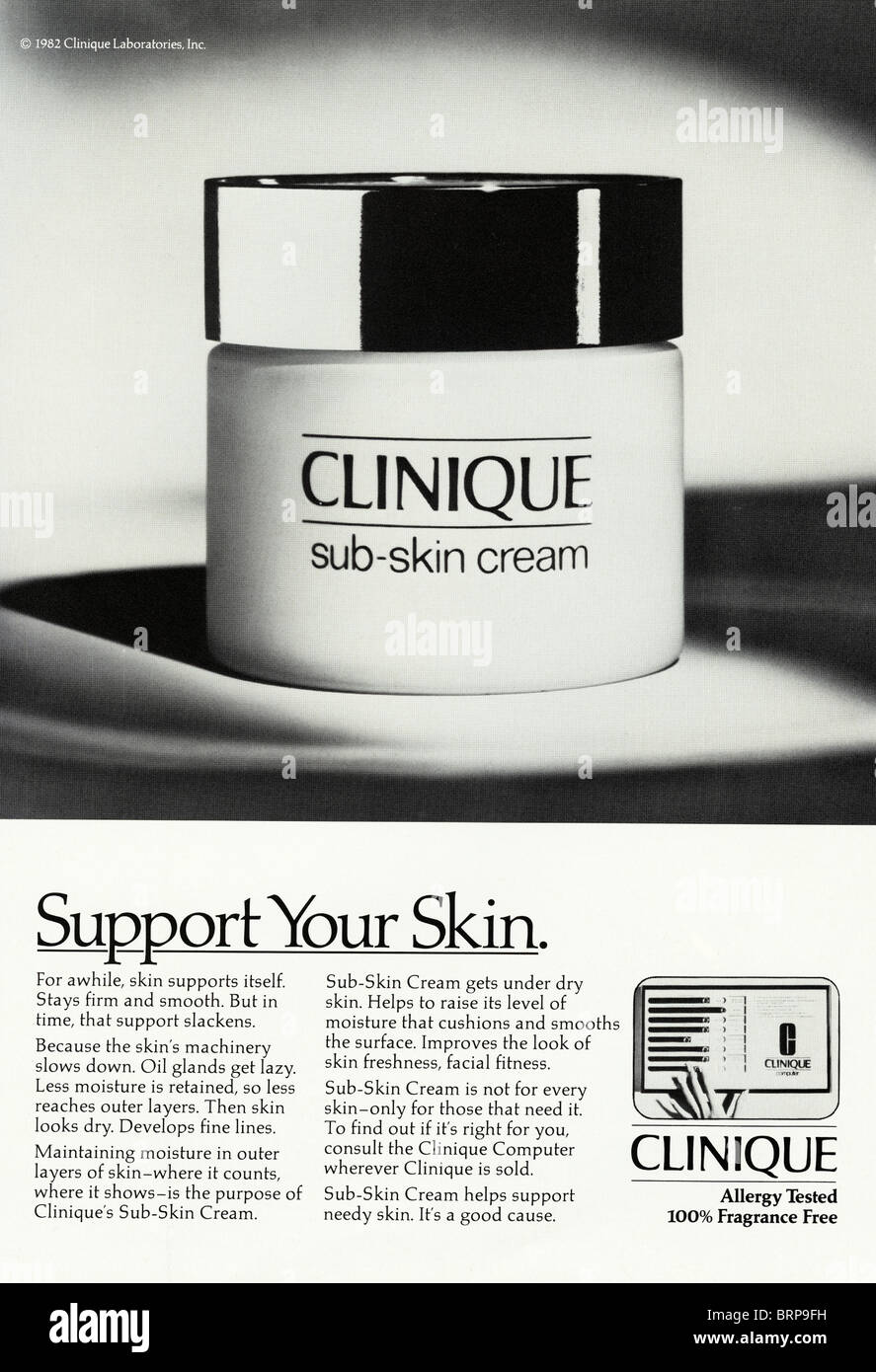 CLINIQUE crema per la pelle in bianco e nero un annuncio in inglese rivista di moda circa 1983 Foto Stock