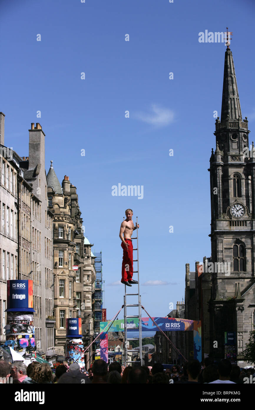 Artisti di strada a Edinburgh Arts Festival. Foto Stock