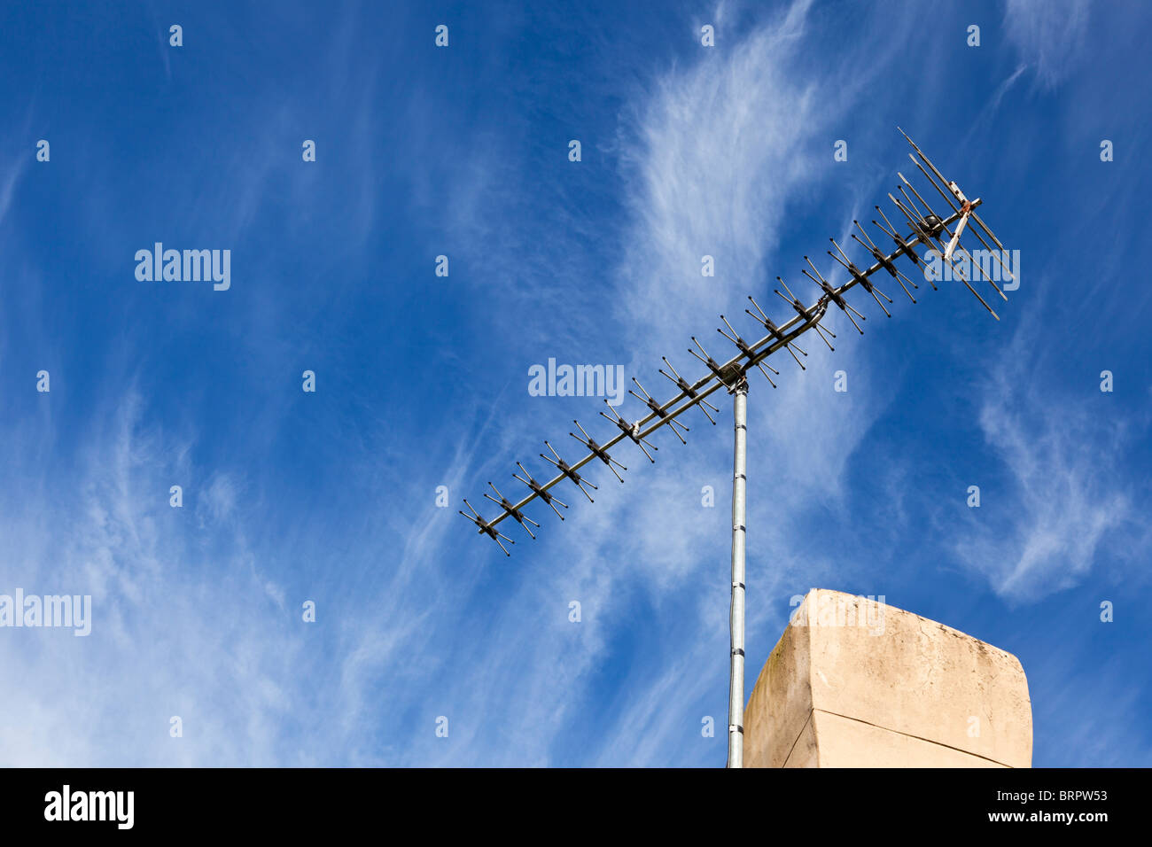Alto Guadagno antenna TV sul camino REGNO UNITO Foto Stock
