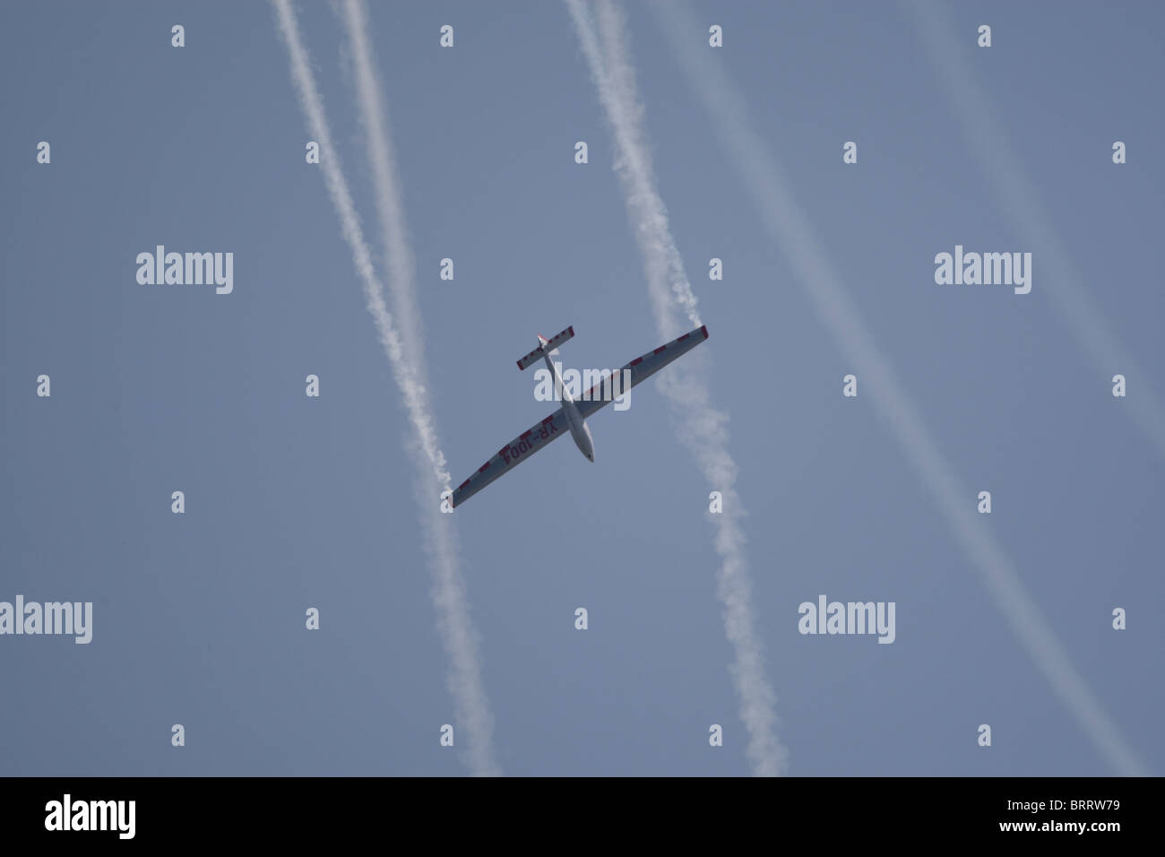 Aliante Glider Aereo Aereo Airshow scorrevolezza blu cielo acrobatico " Attività " Flying volo specialità Stunt ala Cockpit di velocità Foto Stock