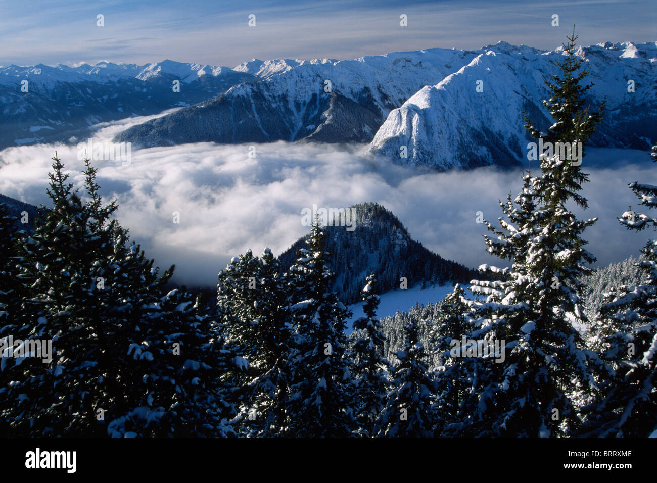 Vista la gamma di Karwendel dal Erfurter Huette capanna, Tirolo del nord, Austria, Europa Foto Stock