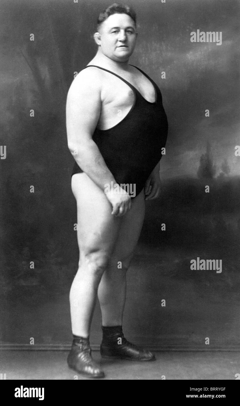 Il grasso lottatore, fotografia storica, intorno al 1913 Foto Stock