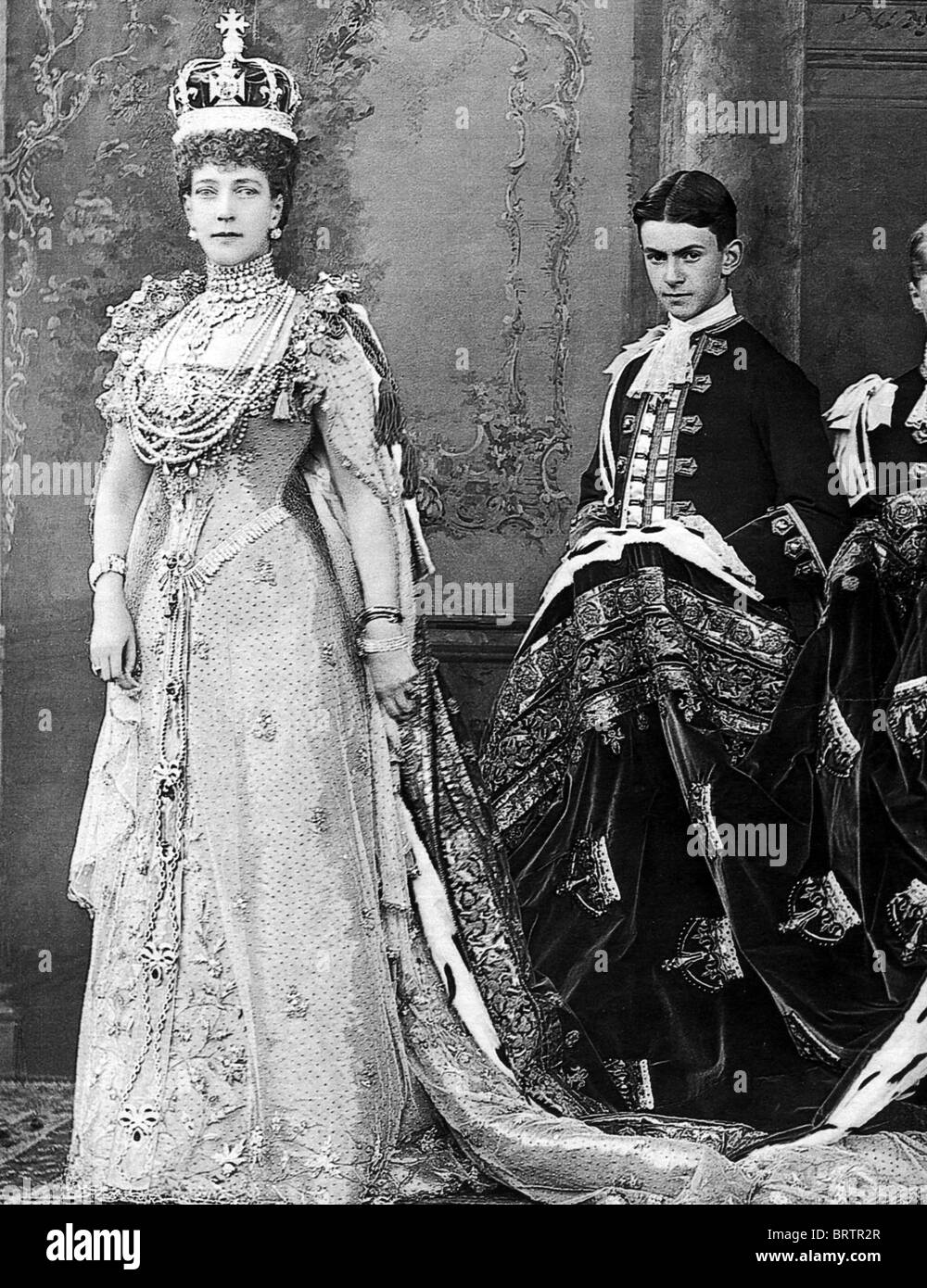 La regina Alexandra (1844-1925) consorte di Edward VII vestito per la sua incoronazione in 1902 Foto Stock