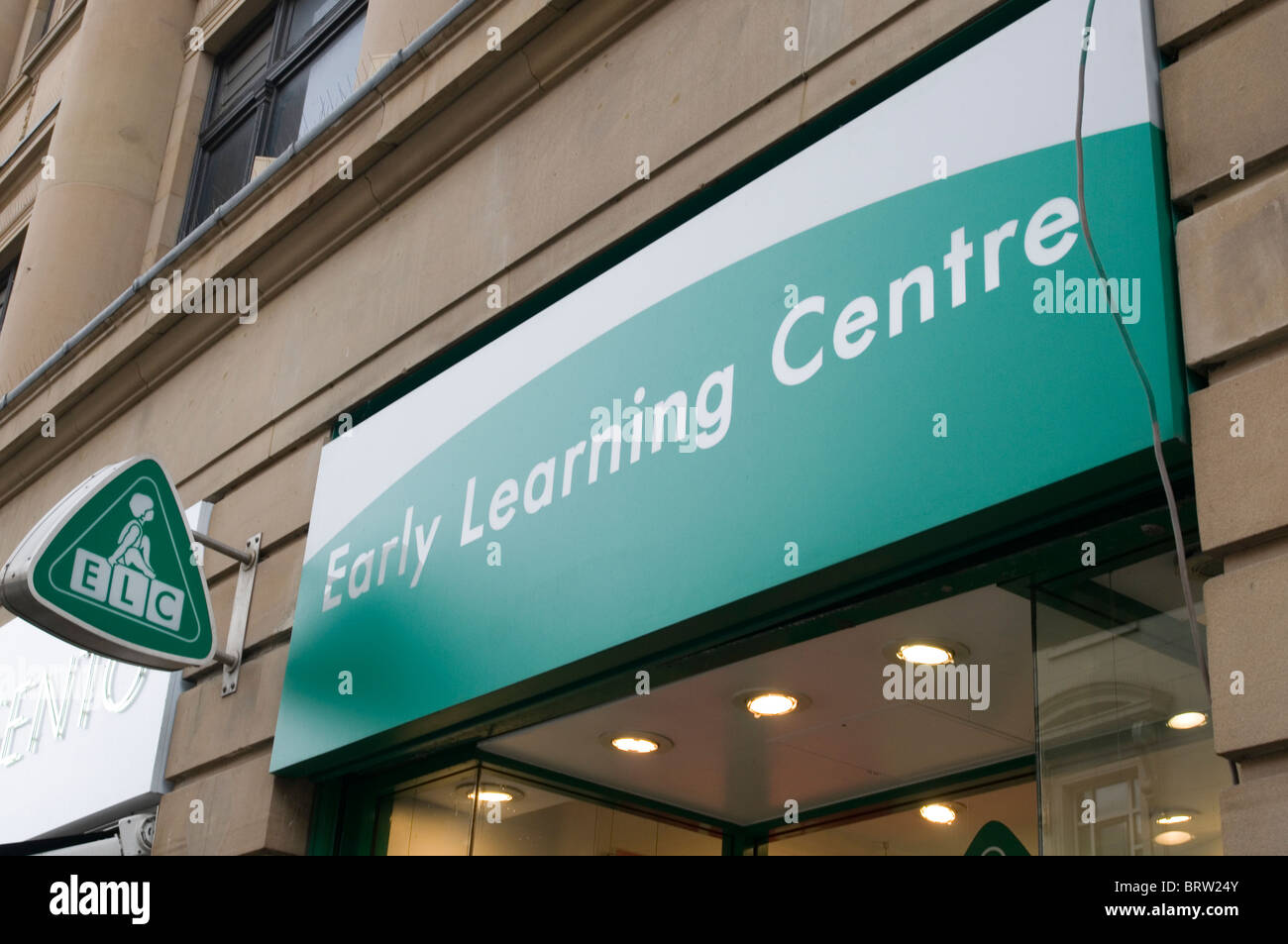 Early Learning Centre Centre giocattoli educativi toy baby bambini educazione elc shop negozi ramo di catena rami high street highstre Foto Stock