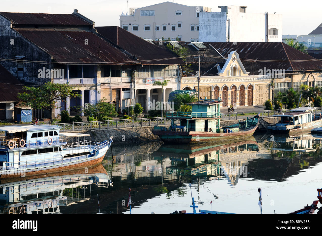 Il batang arau fiume padang sumatra indonesia Foto Stock