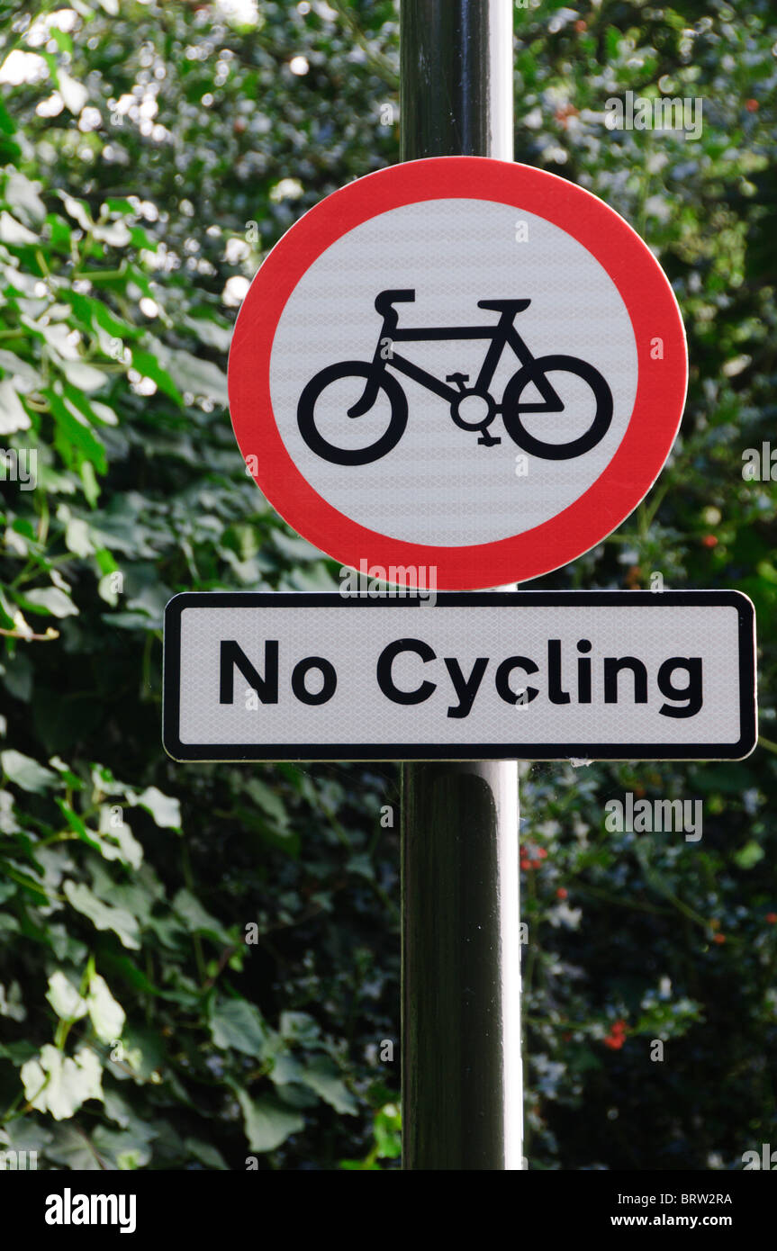 Un nessun segno di ciclismo e il simbolo Foto Stock