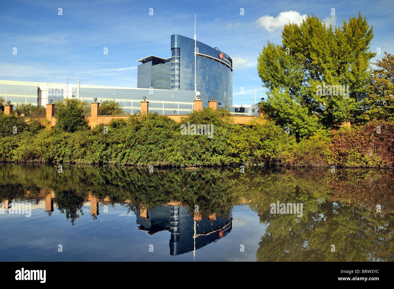 Sede centrale globale di Glaxo Smith Kline farmaco azienda,Brentford , Londra Foto Stock