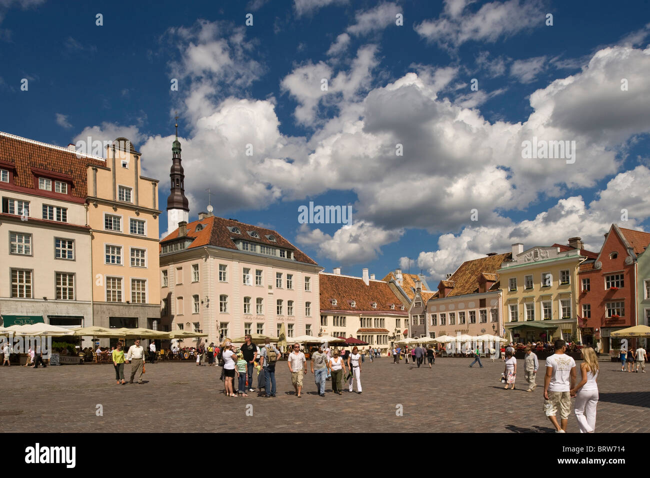 Piazza Municipio, Raekoja plats, Tallinn, Estonia, Stati Baltici Foto Stock