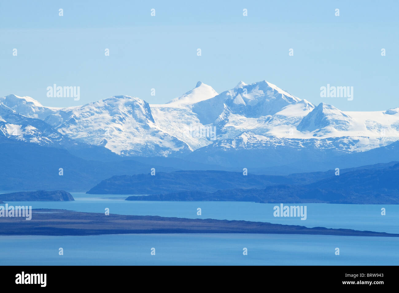 Montagne delle Ande argentine e vista lago in Calafate Foto Stock