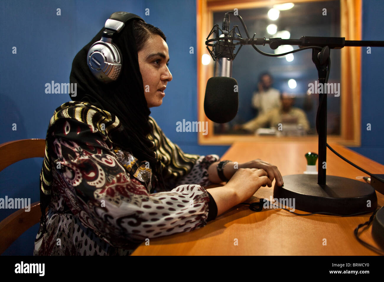 Femmina critico radio in Afghanistan Foto Stock