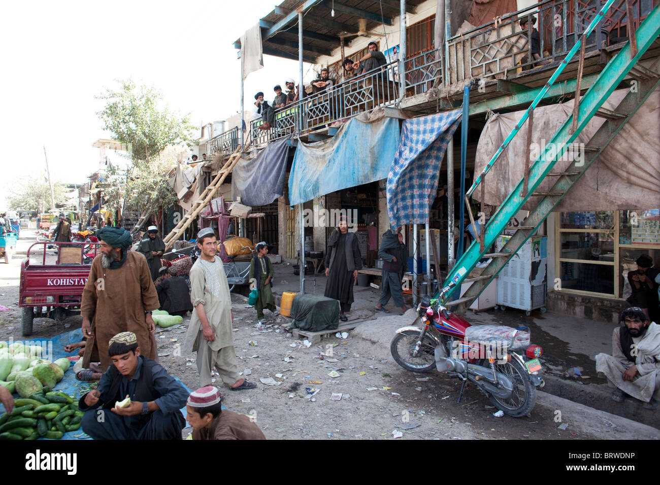 Street restaurant in Oggi Tarin Kowt, Afghanistan Foto Stock