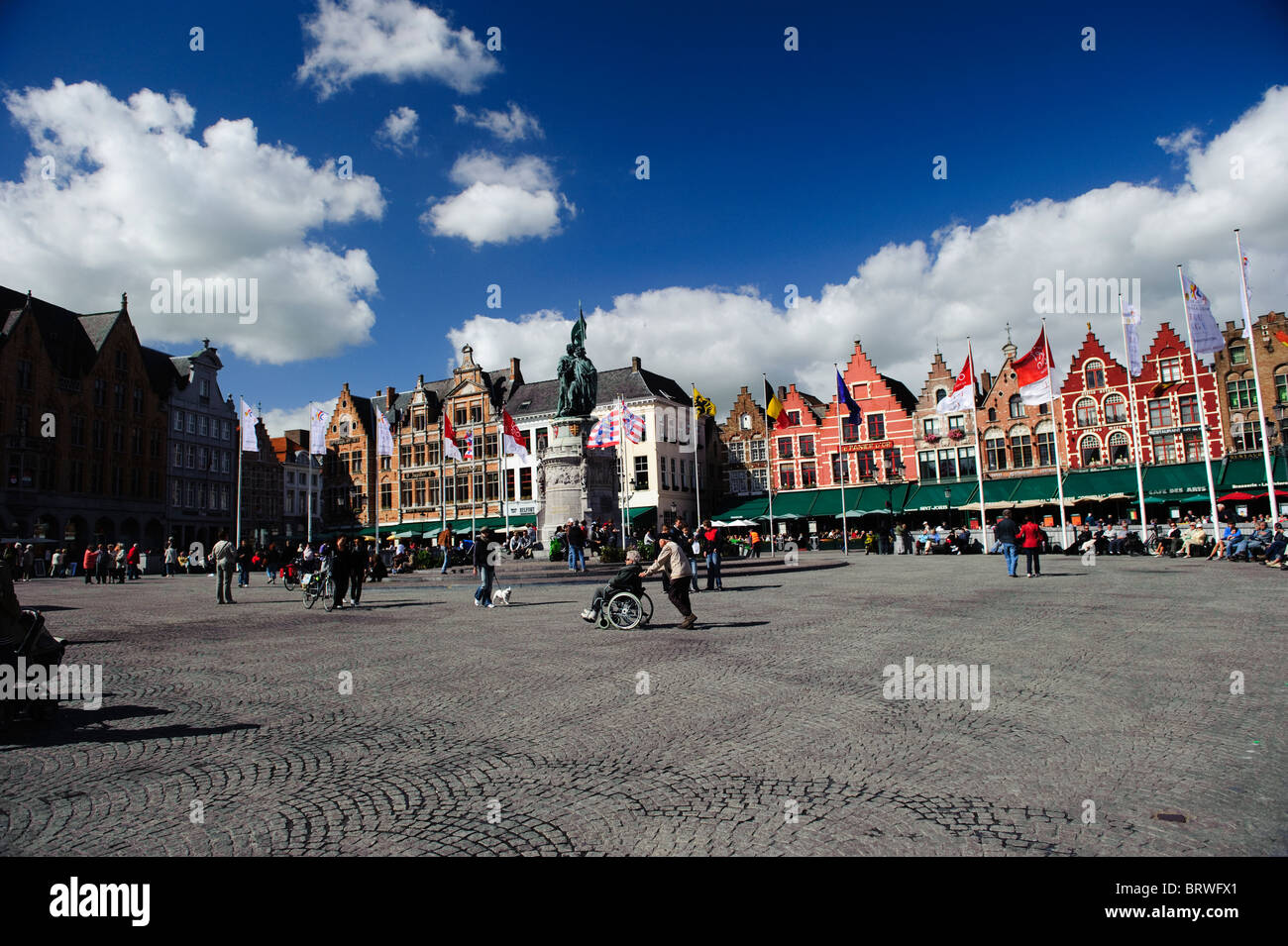 Bruges; Piazza del Mercato, Belgio; Foto Stock