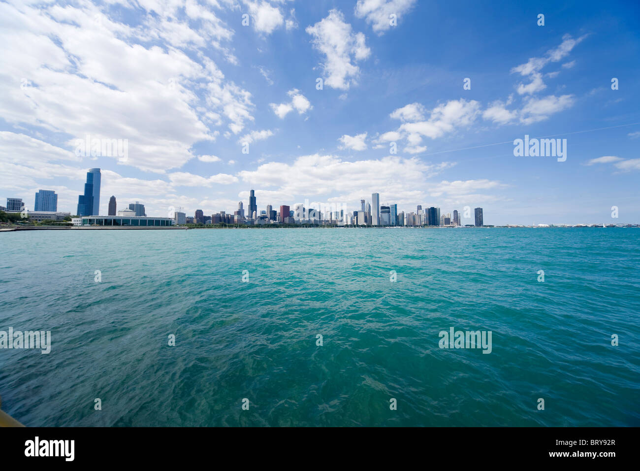 Sullo skyline di Chicago dal Lago Michigan Illinois USA Foto Stock