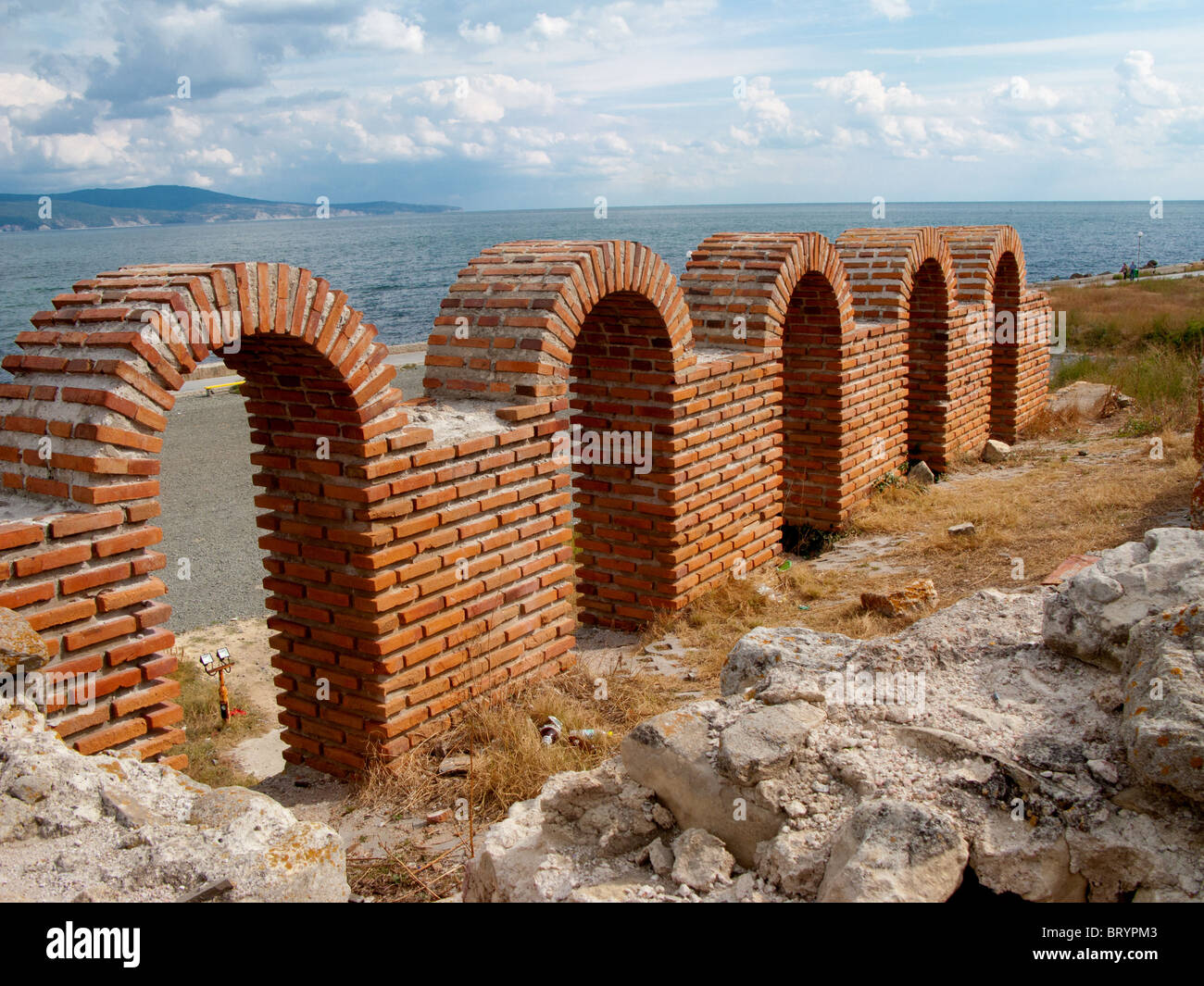 Resti della Basilica vergine Misericordioso, Nessebar, Bulgaria Foto Stock