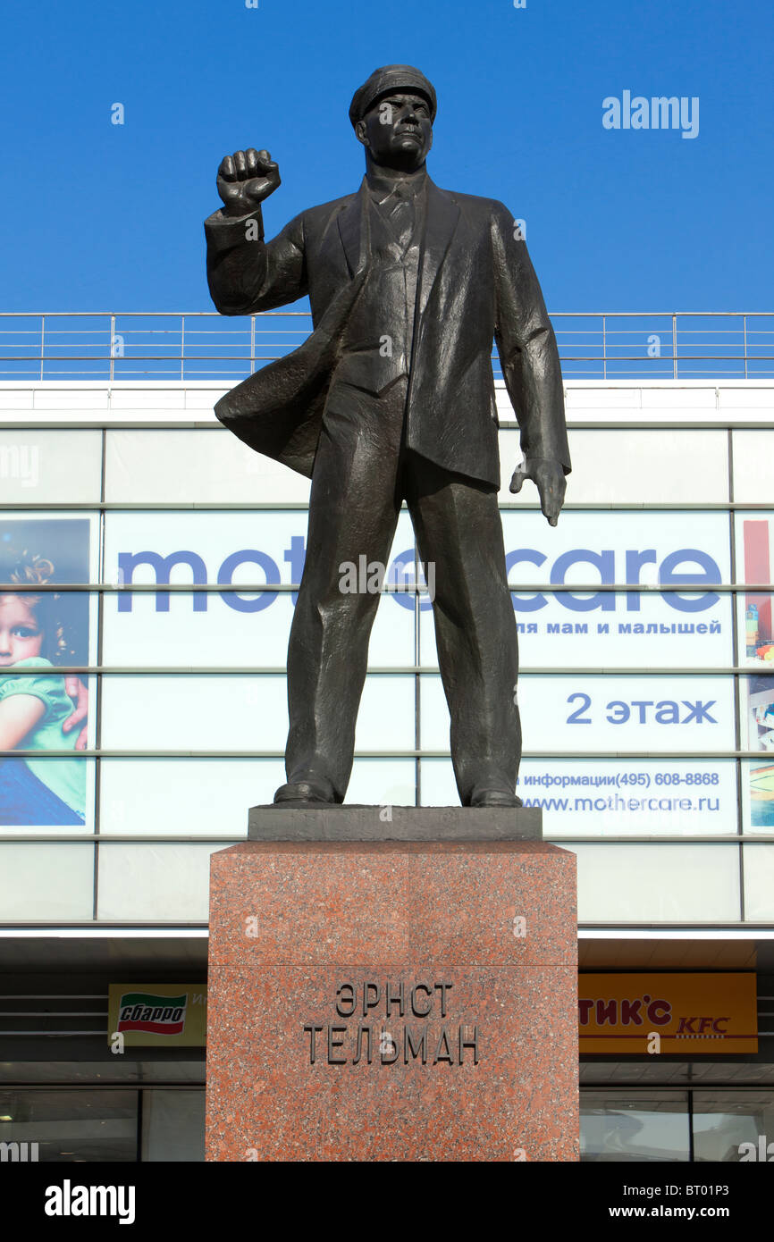 Un monumento al leader del Partito Comunista tedesco Ernst Thalmann a Mosca, Russia Foto Stock