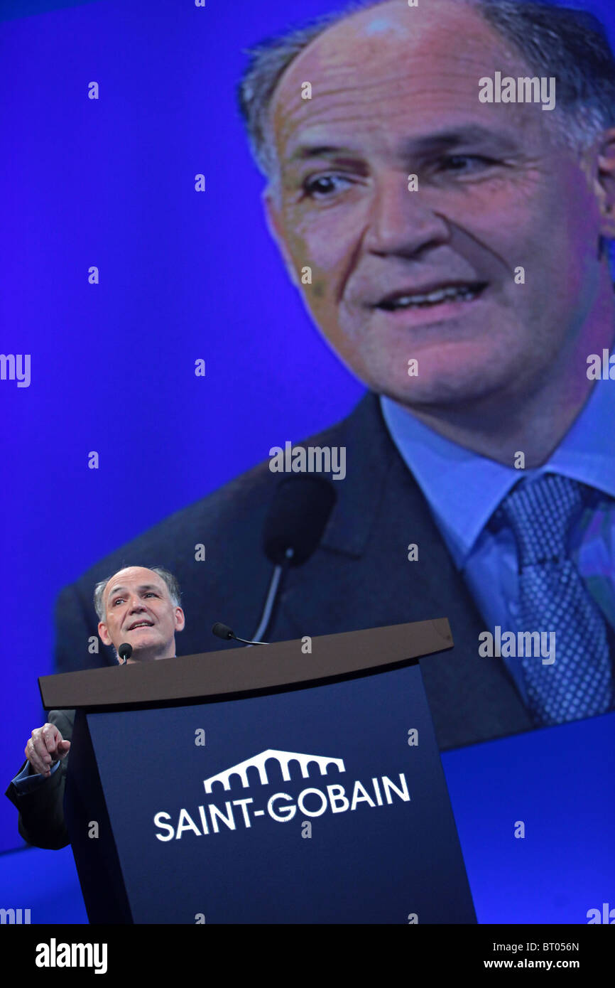 PIERRE ANDRÉ DE CHALENDAR, Chief Executive Officer di SAINT GOBAIN Corporation, 2010 RIUNIONE GENERALE, Parigi, 3 giugno 2010 Foto Stock