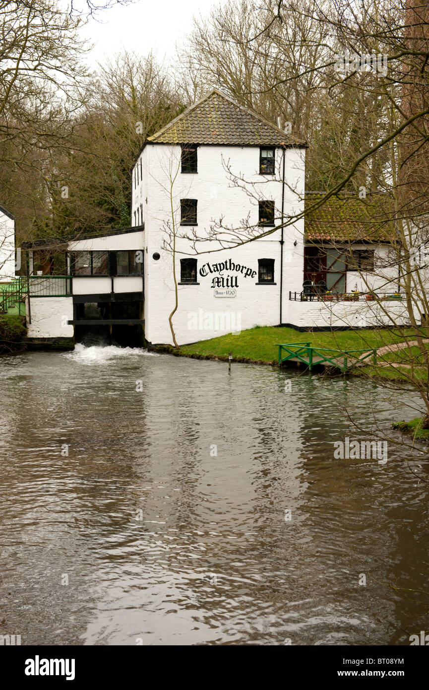 Claythorpe mulino ad acqua & Wild Fowl Gardens Lincolnshire UK Foto Stock