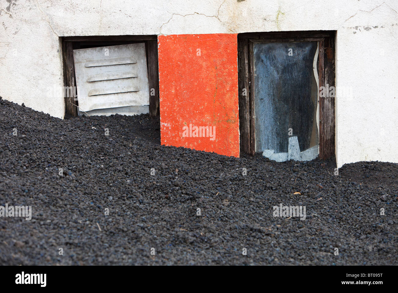 Una casa che è stata sepolta dalle ceneri vulcaniche su Heimaey, Isole Westman, Islanda, rivelato da uno scavo archeologico. Foto Stock