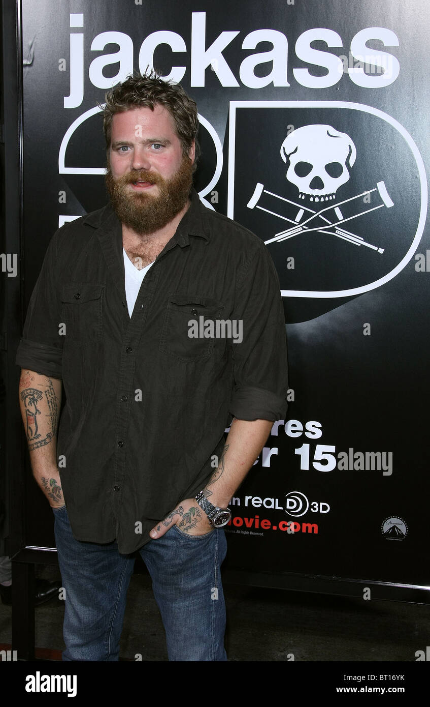 RYAN DUNN JACKASS 3D PREMIERE HOLLYWOOD Los Angeles California USA 13 Ottobre 2010 Foto Stock