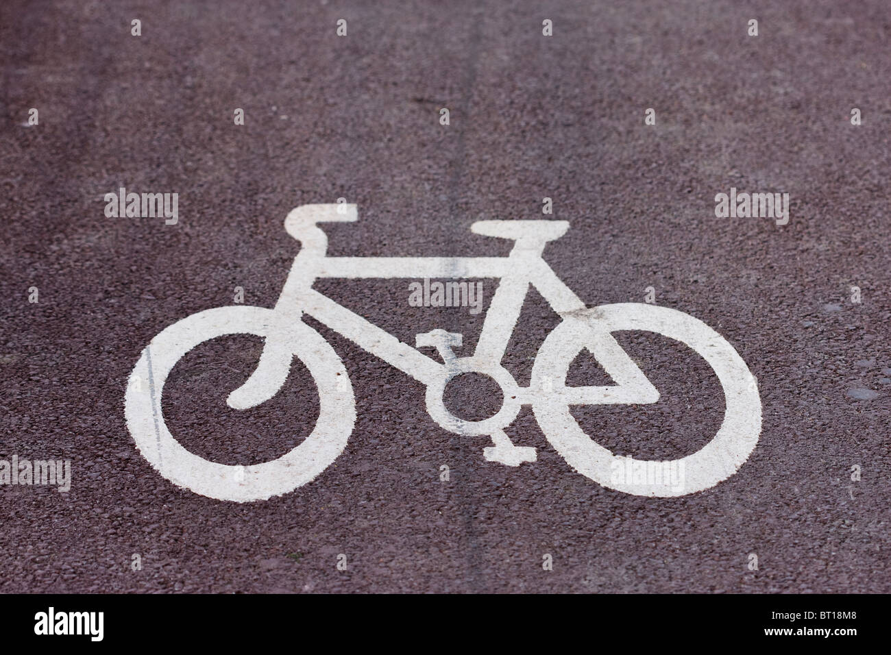Segno di biciclette su strada Foto Stock
