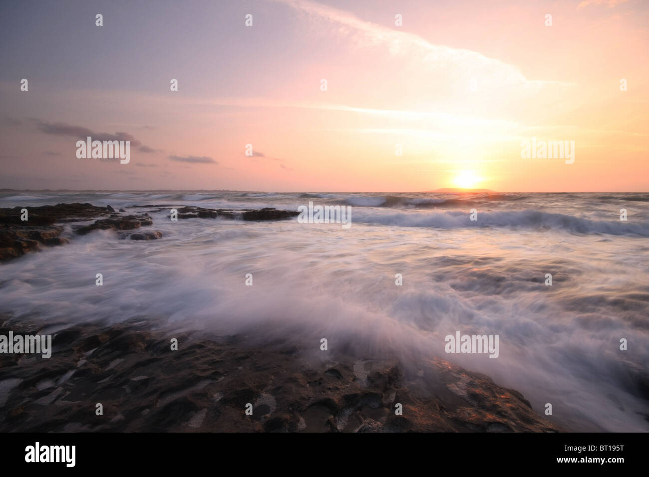 Tramonto al mare d'Irlanda Foto Stock