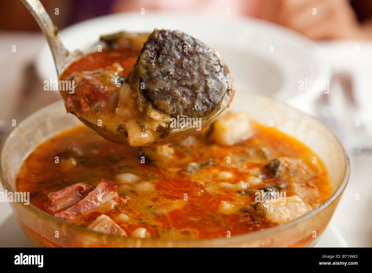 Tipíco cocido montañés Cantabria España tipico cocido montañés Cantabria Spagna Foto Stock