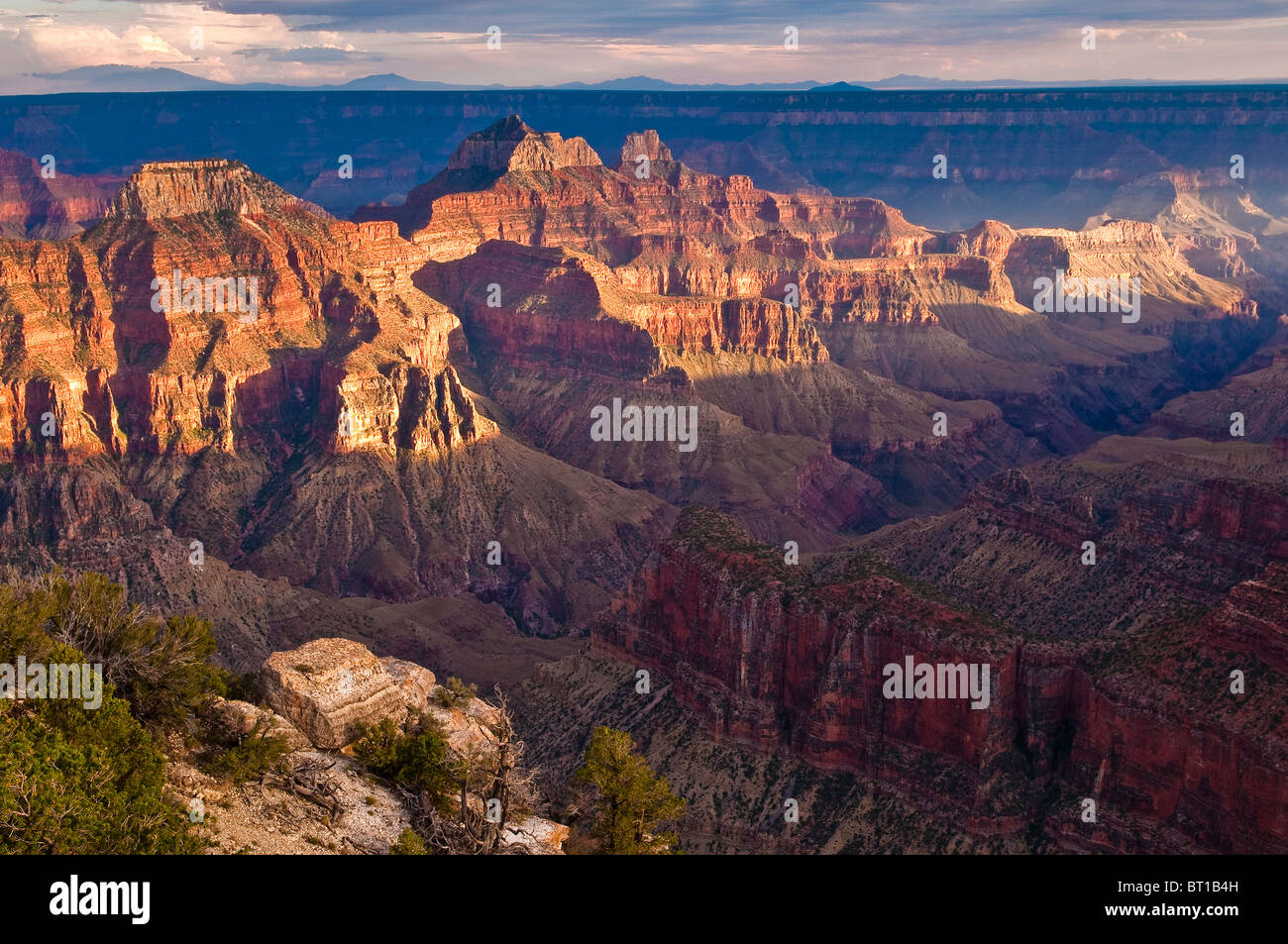 Tramonto a Bright Angel Point, Grand Canyon North Rim, Arizona, Stati Uniti d'America Foto Stock