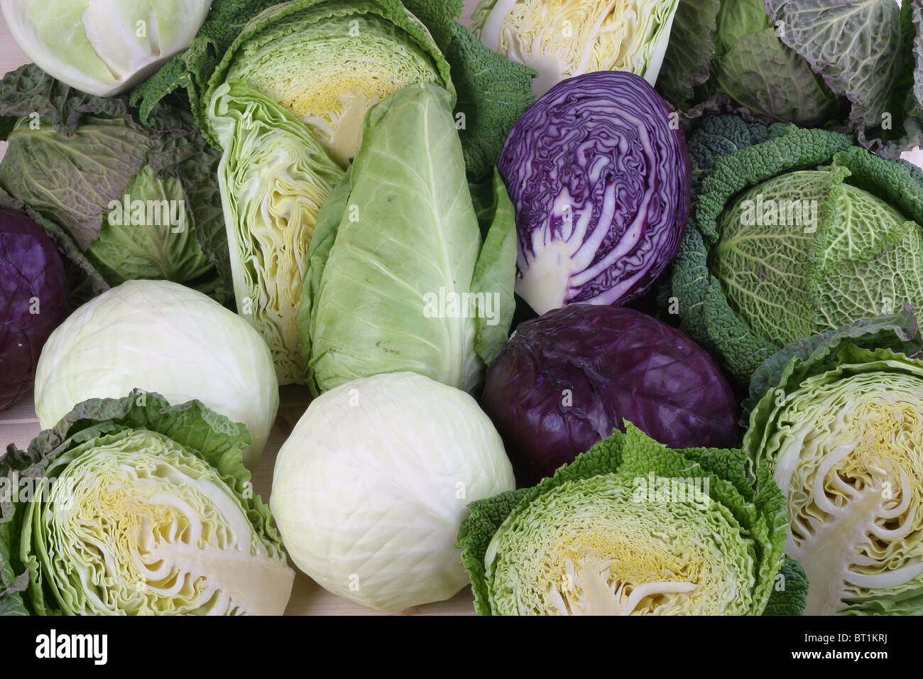 Selezione di cavoli cappucci Foto Stock