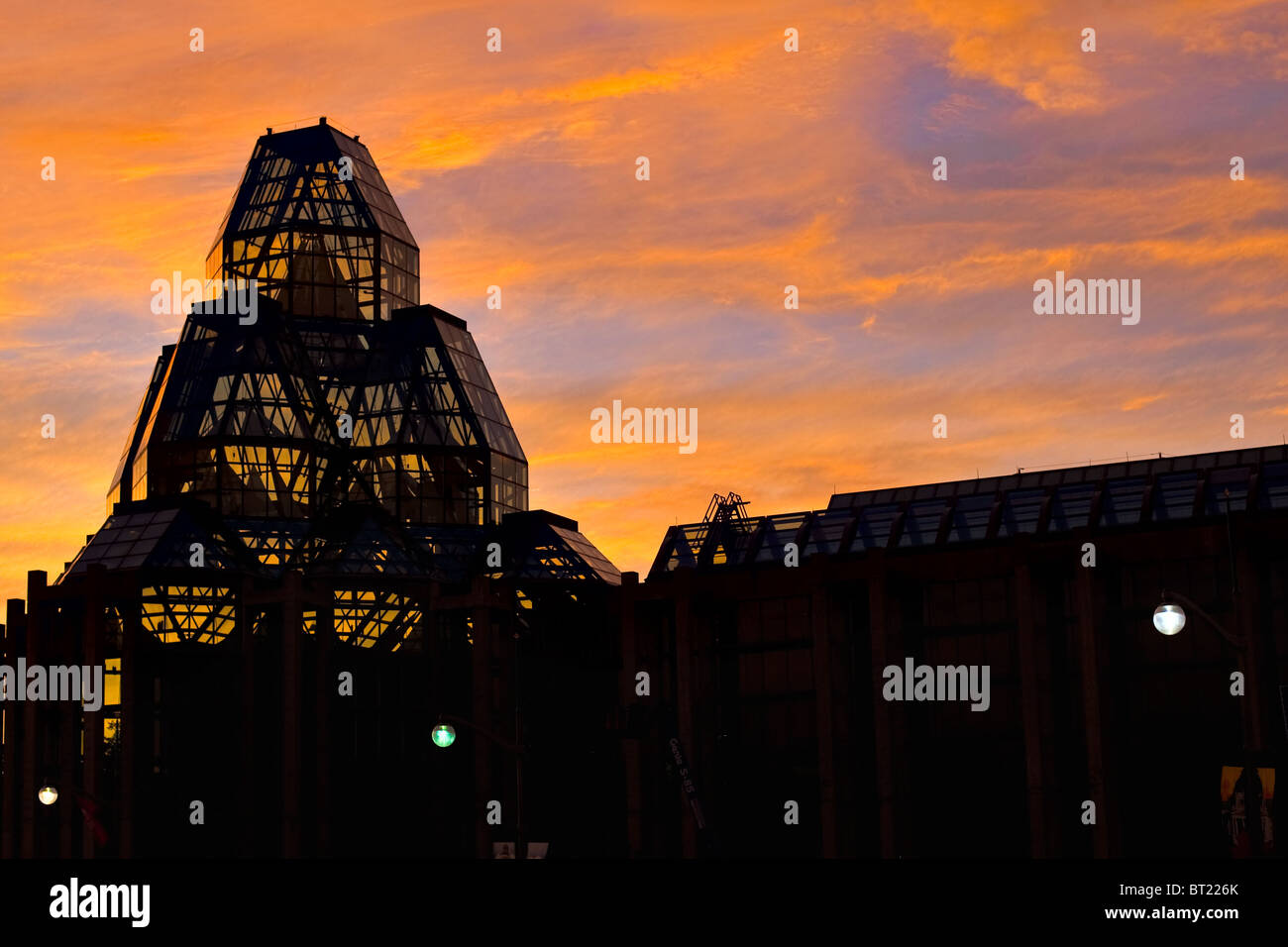 Sun set sulla National Gallery of Canada a Ottawa Mercoledì 29 Settembre, 2010. Foto Stock