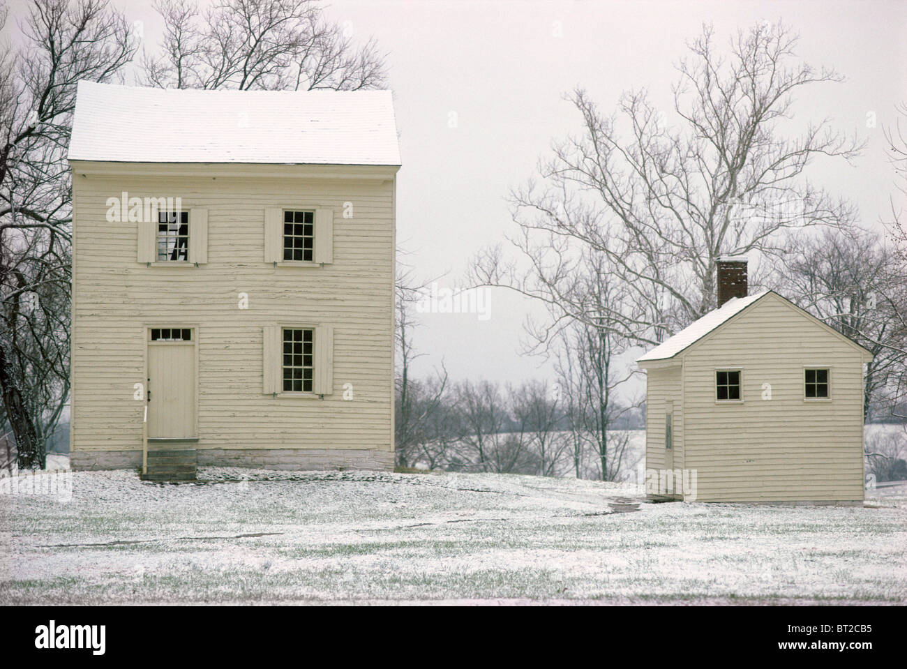 Casa acqua e Bath house al centro la famiglia abita in collina piacevole villaggio dello scuotitore, Kentucky. Foto Stock