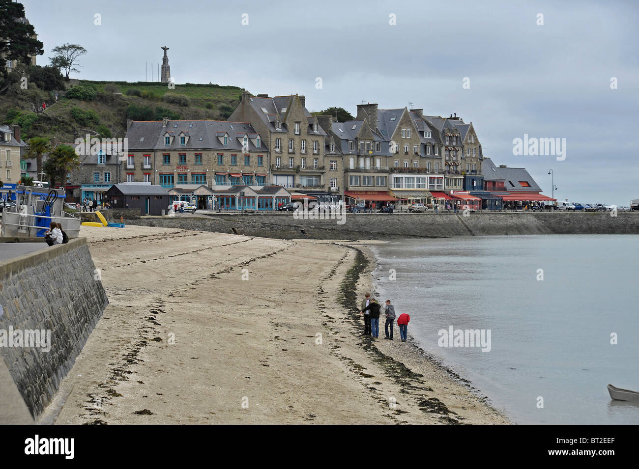 Lungomare Cancale Ille-et-Vilaine Bretagna Francia Foto Stock
