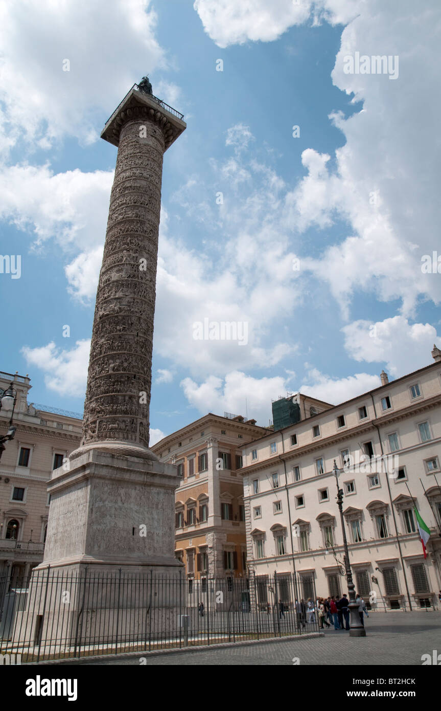 Roma, la colonna di Marco Aurelio, Piazza Colonna Foto Stock