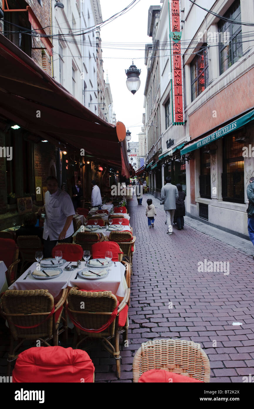 Bruxelles Street scene con caffè e ristoranti Foto Stock