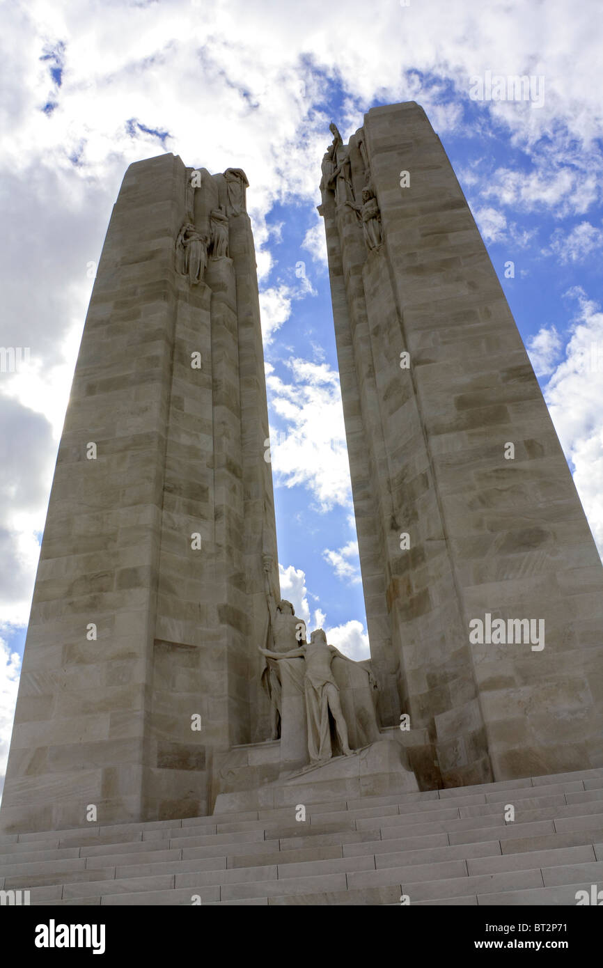 Memoriale al Canadian forza expeditionary soldati che morirono nella battaglia di Vimy Ridge WWI vicino a Arras, Nord, Francia. Foto Stock