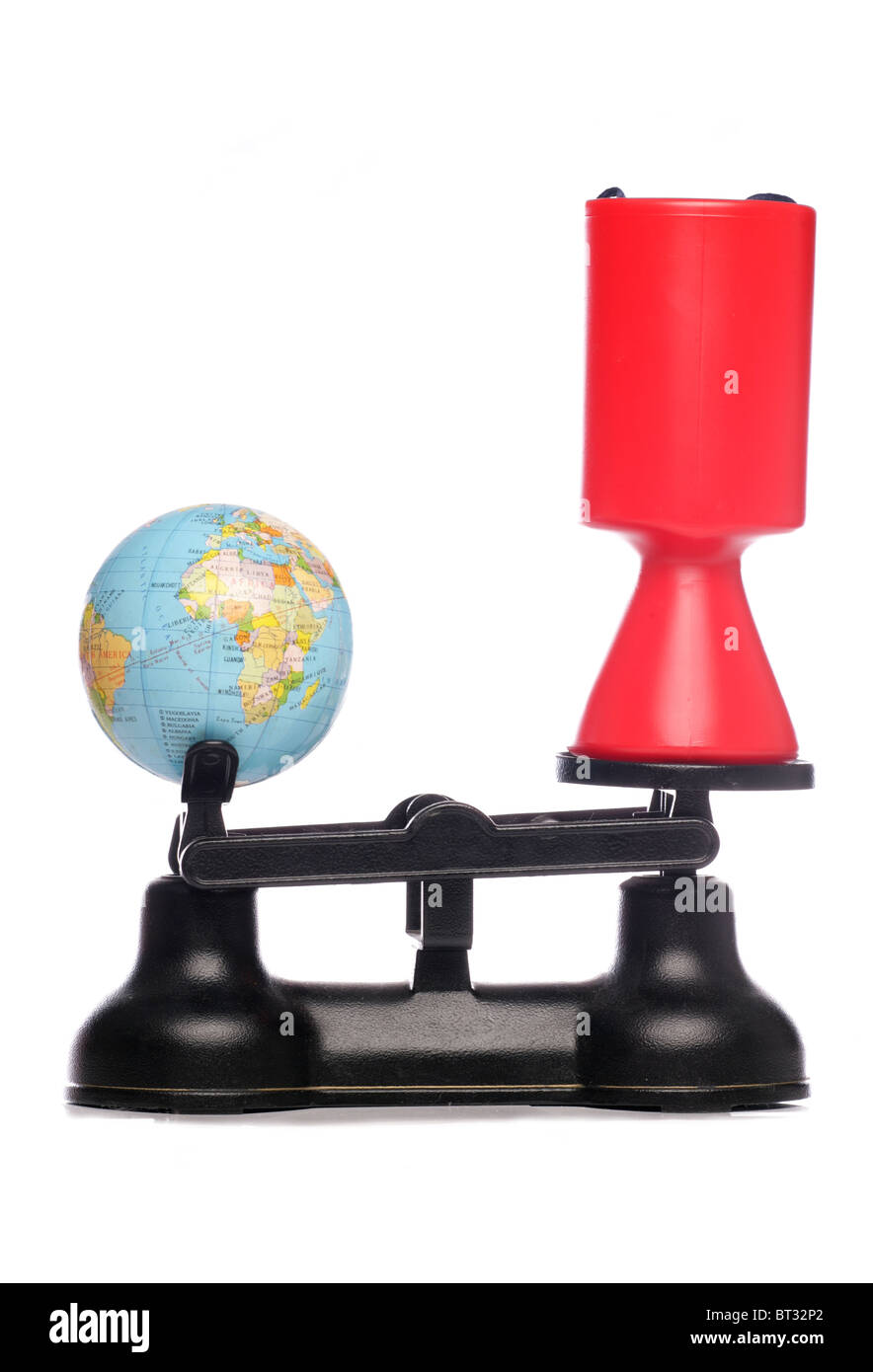 La donazione di carità o di viaggio mondo spaccato in studio Foto Stock