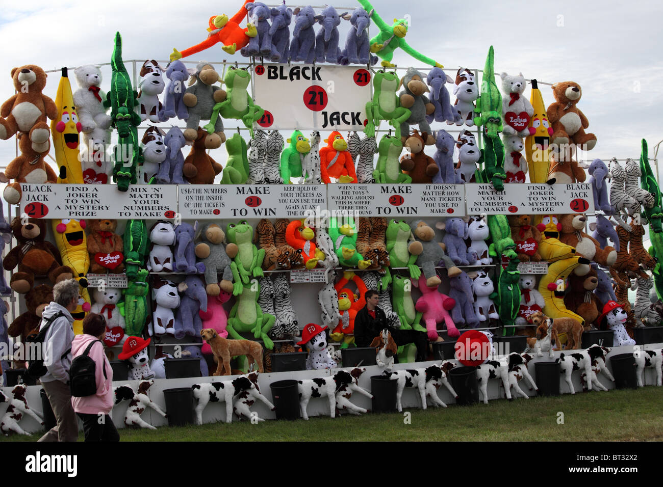 Black jack stand con i peluche a premi a dunsfold le ali e le ruote 2010 Foto Stock