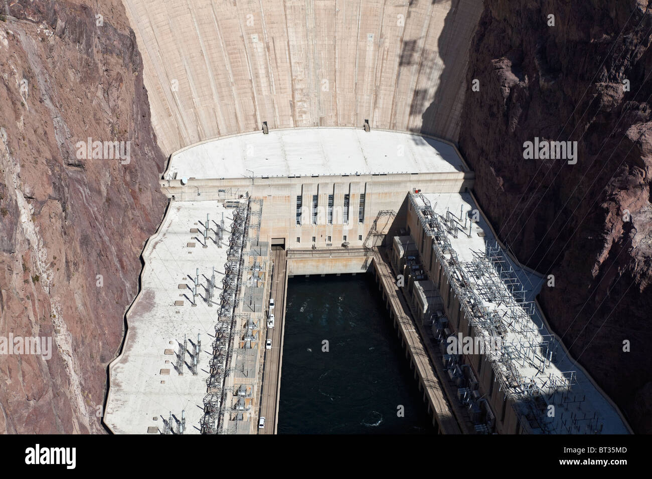 La diga di Hoover centrale idroelettrica visto da di recente apertura ponte di bypass. Foto Stock