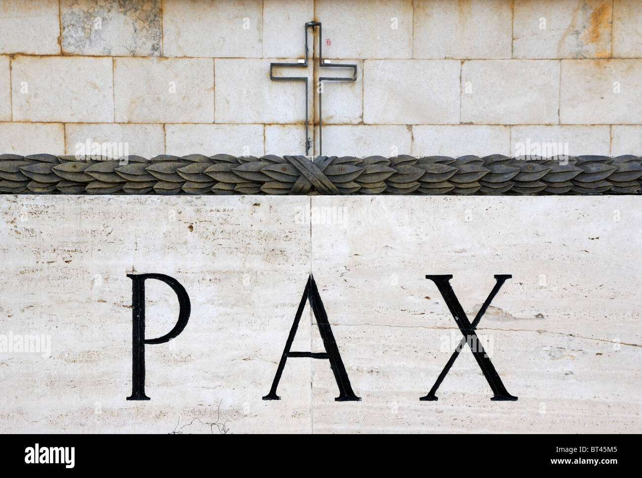 Dettaglio del polacco WW II memorial altare a Cassino. Foto Stock