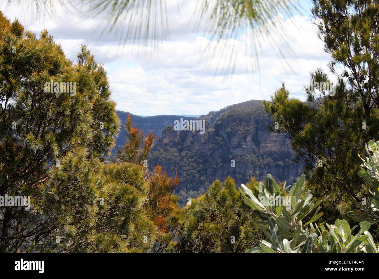 Le tre sorelle visto dalla sublime Point Lookout, il Parco Nazionale Blue Mountains, Nuovo Galles del Sud, Australia orientale, Oceania Foto Stock