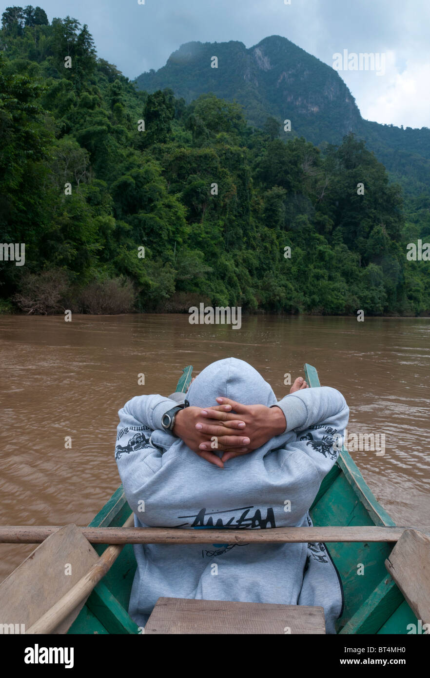 Coda gita in barca lungo il Nam Tha da Fiume a Paksa a Na Lae. Nord del Laos Foto Stock