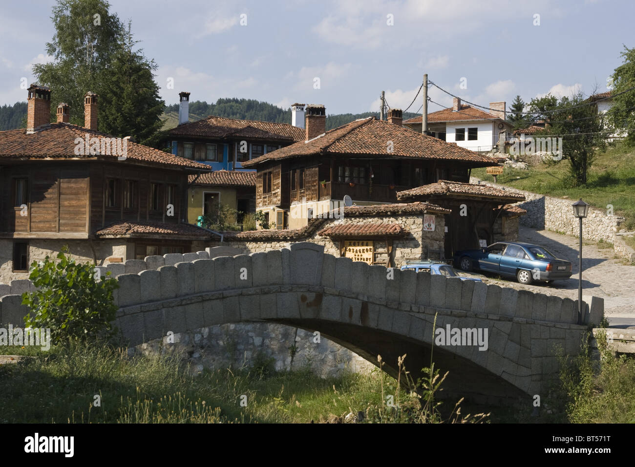 Koprvshtitza, una città vecchia, il ponte dove il primo colpo di pistola è stato sparato durante la rivolta del 1876 aprile contro l'impero ottomano, Balcani, Bulgaria Foto Stock