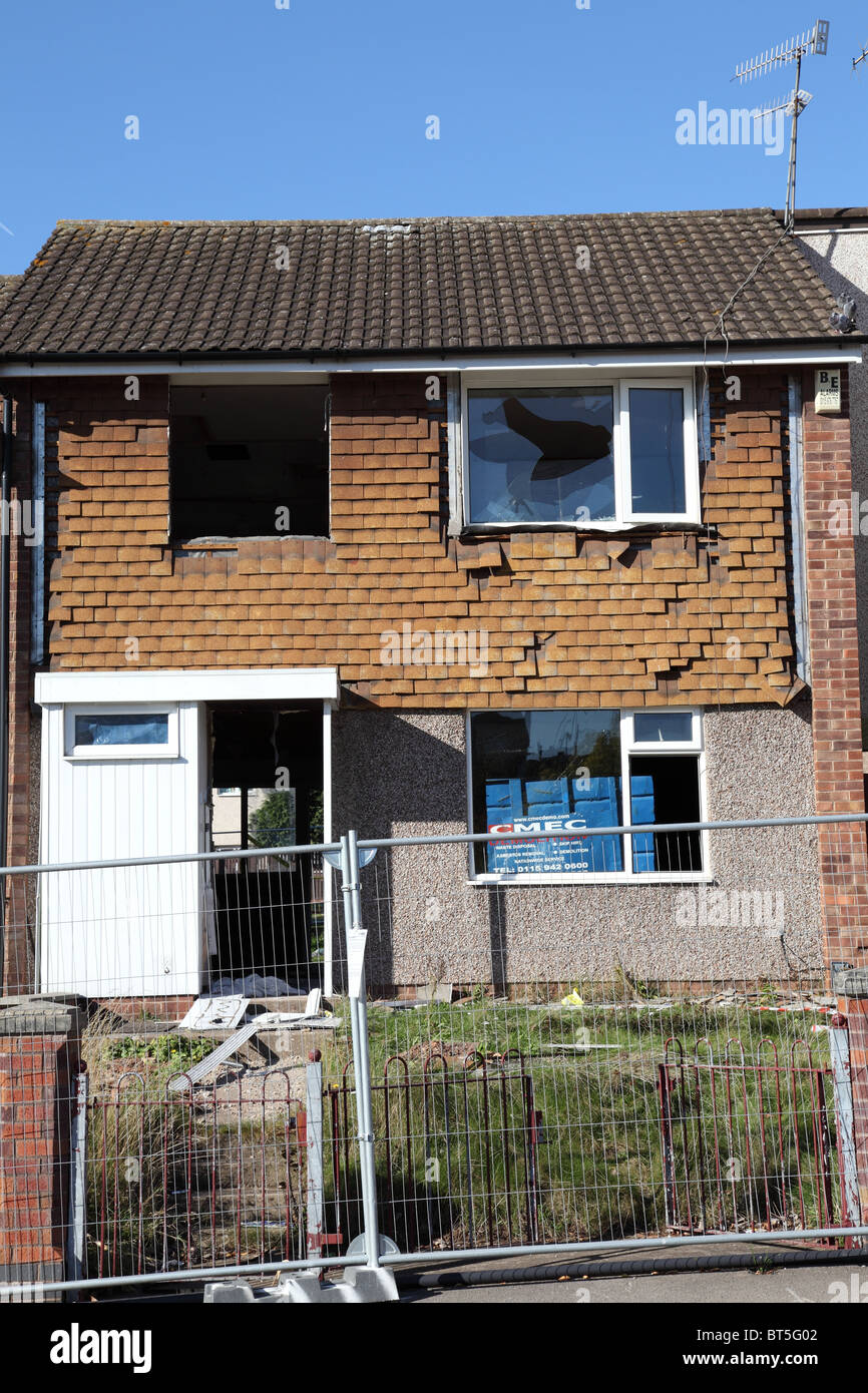 Una casa del consiglio di essere demolita in St Ann e l'area di Nottingham, Inghilterra, Regno Unito Foto Stock