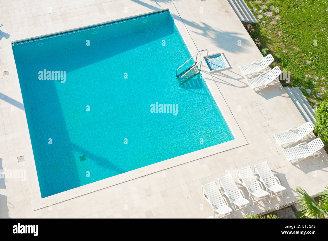 Square piscina. Elevato angolo di visione Foto Stock