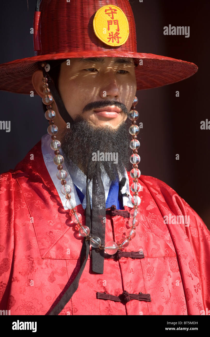 Cerimoniale di guardia del palazzo Gyeongbokgung Palace Seoul COREA DEL SUD Foto Stock