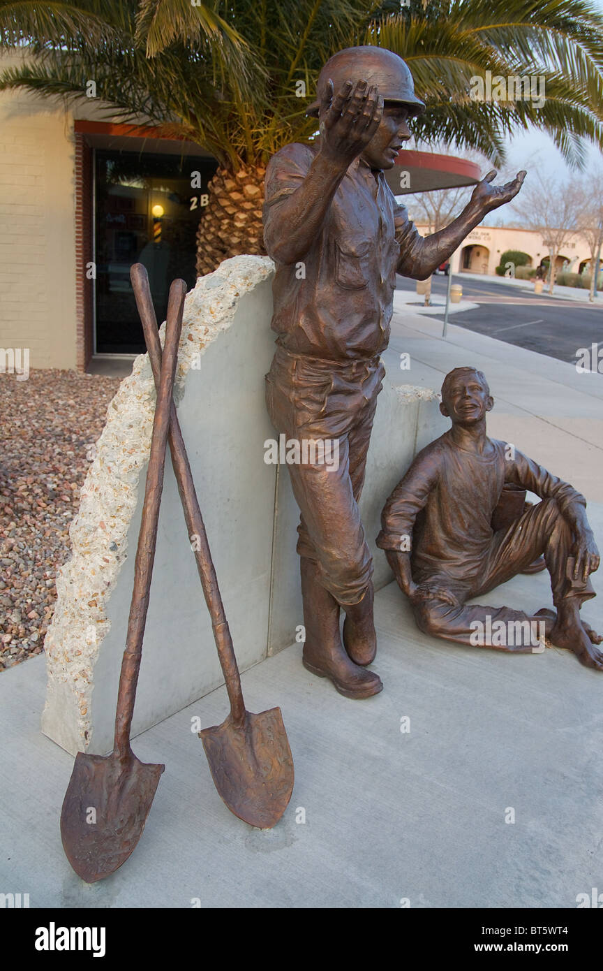 Le statue raffiguranti la Diga di Hoover lavoratori, nel centro di Boulder City Foto Stock