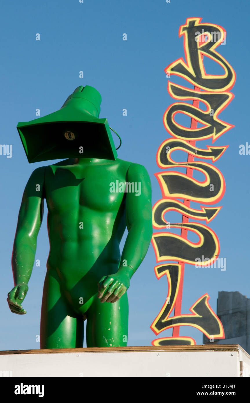 2010 Glastonbury Festival of Contemporary Performing Arts Festival baseline tannoy casse discoteca rave loud Foto Stock