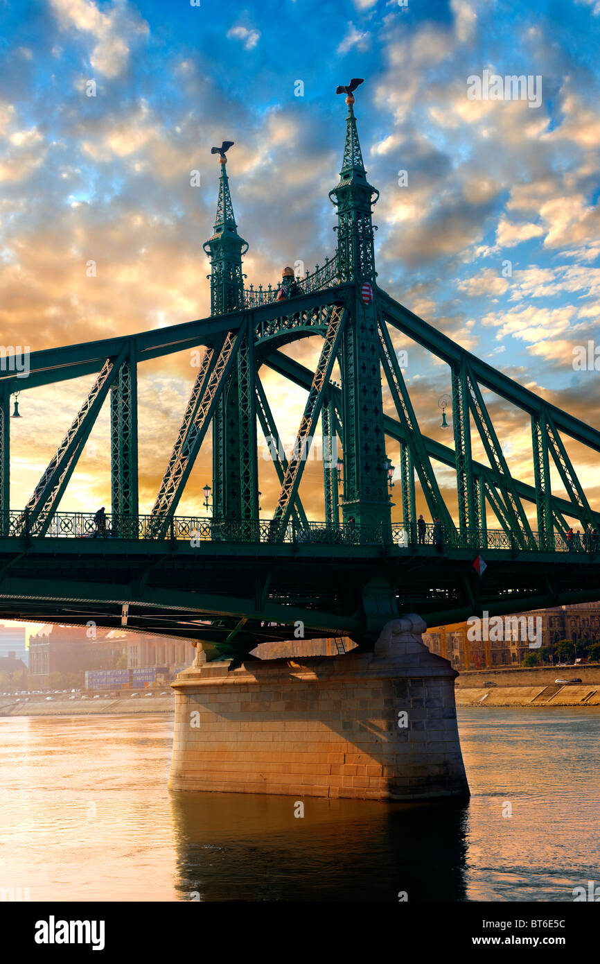Libertà o libertà ponte (Szabadság híd,). Budapest, Ungheria Foto Stock