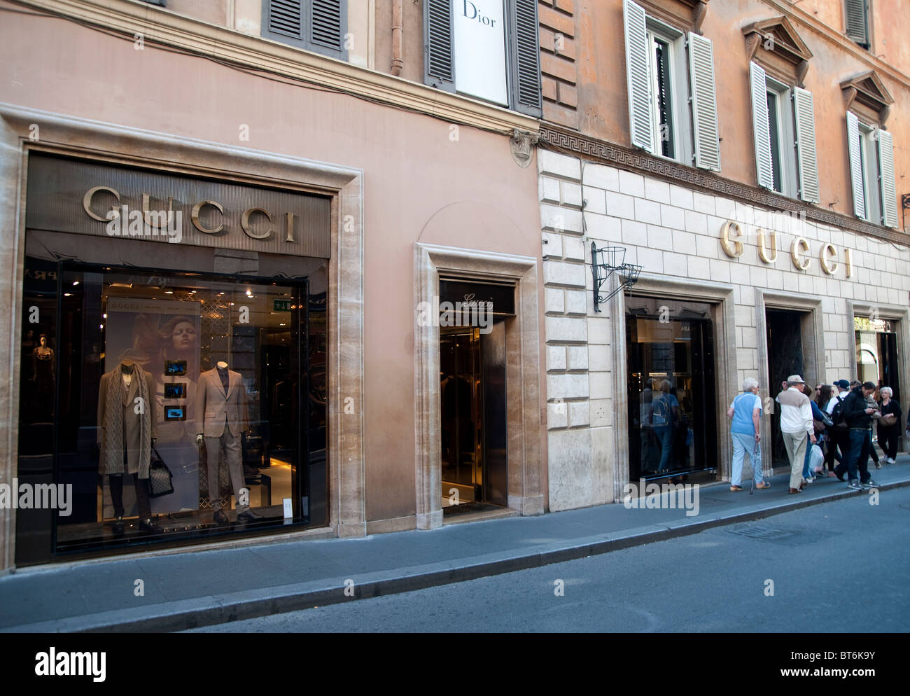 Shopping in Via Roma, Via del Corso and Via Calzaiouli - What to Do and  Where to Go out - Firenze Lodging