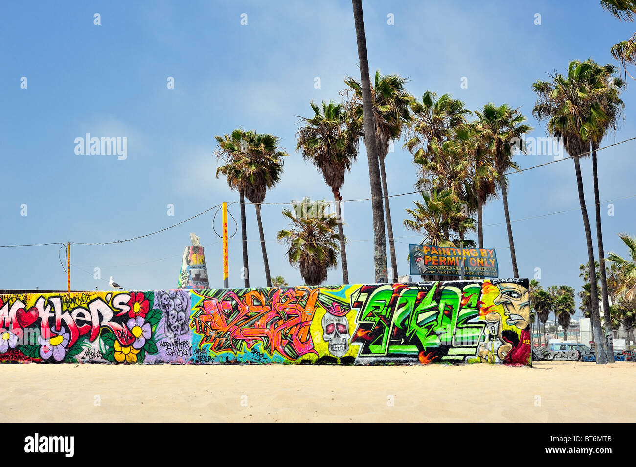 La festa della mamma i graffiti sulla Public Art Wall Venice Beach, Città di Los Angeles, California. Dipinto di consentire solo a. Foto Stock